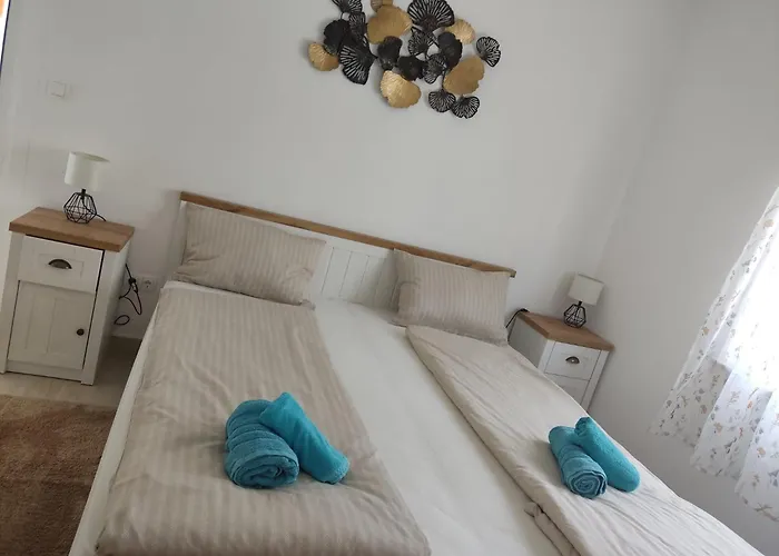 Bozena 4 Apartman *